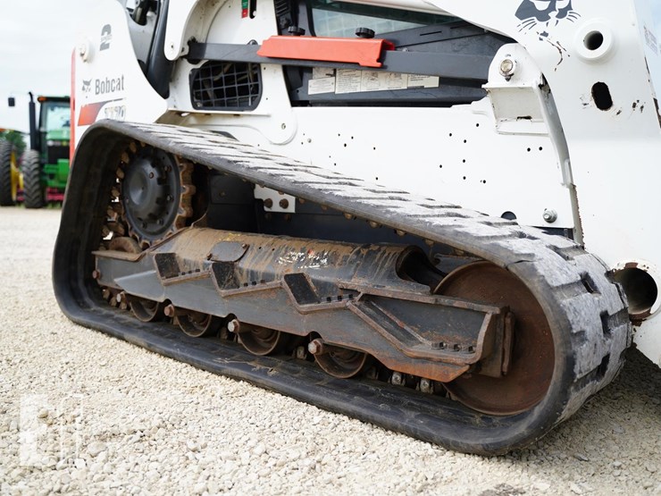 2022-bobcat-t770-image-16