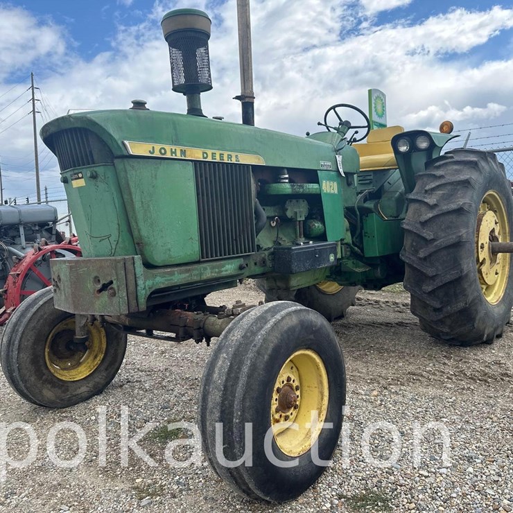 JOHN DEERE 4020