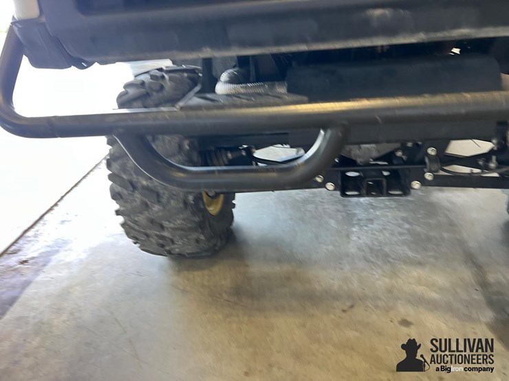 2013-john-deere-gator-image-19
