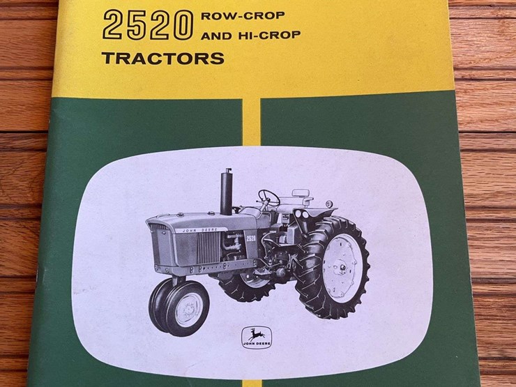 john-deere-2520-tractor-operator's-manual-image-1
