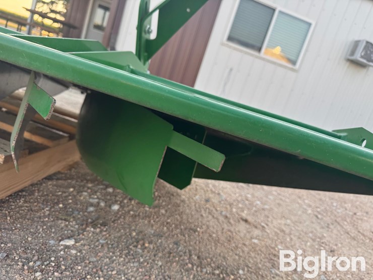 john-deere-102-image-15