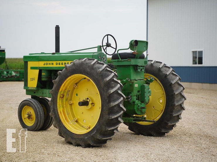 john-deere-720-image-7