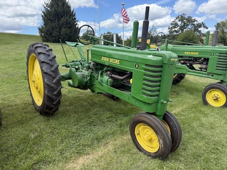 john-deere-b-image-3