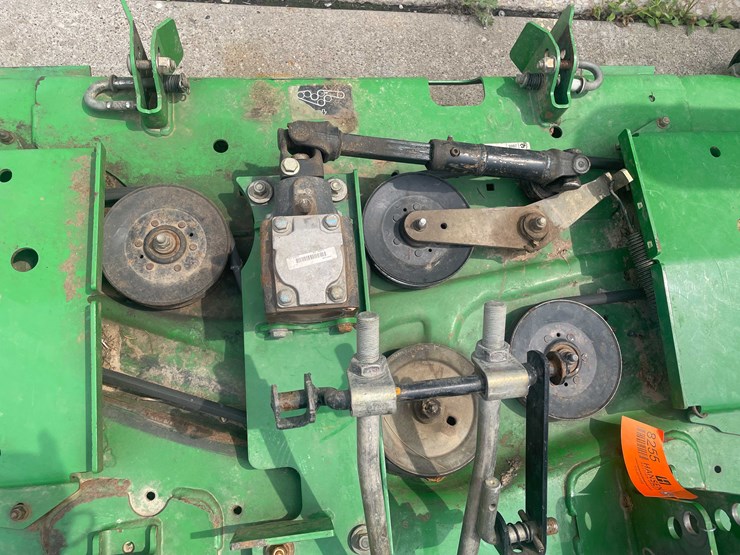 2009-john-deere-60-image-10