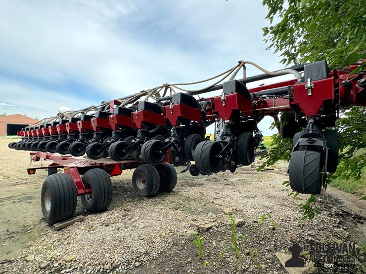 case-ih-1200-image-5