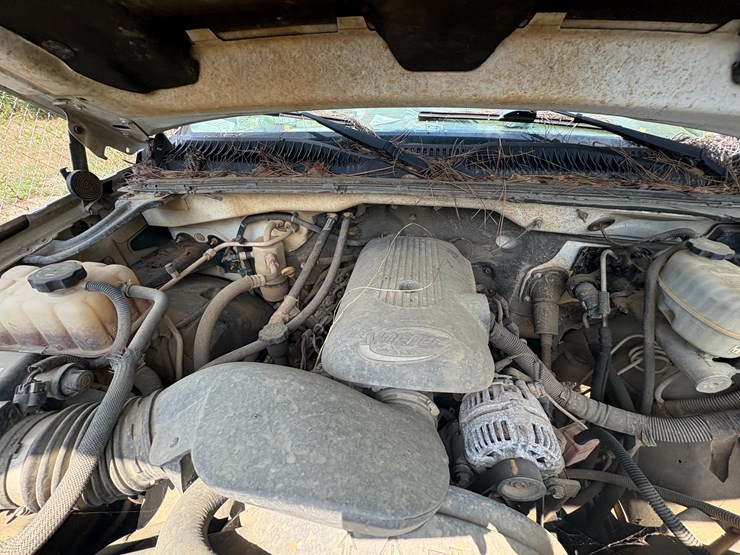 2006-chevrolet-silverado-image-15