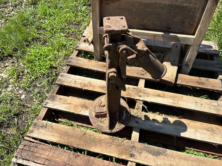 hocking-valley-corn-sheller-and-jack-image-15