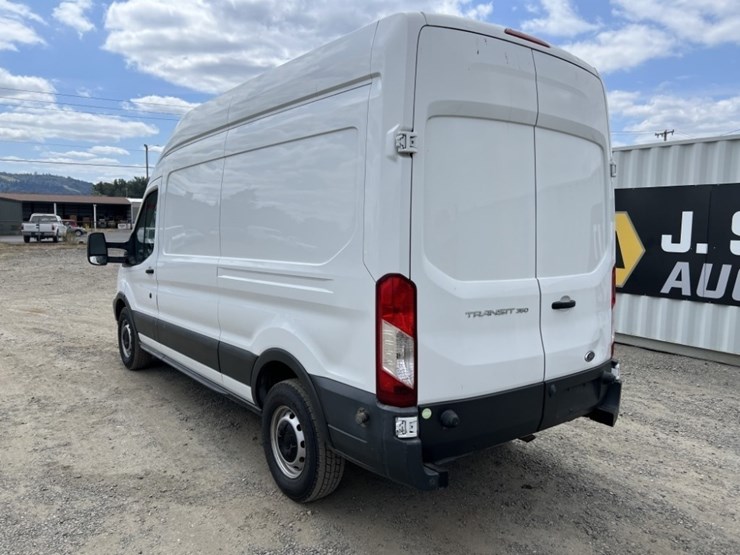 2015-ford-transit-image-6