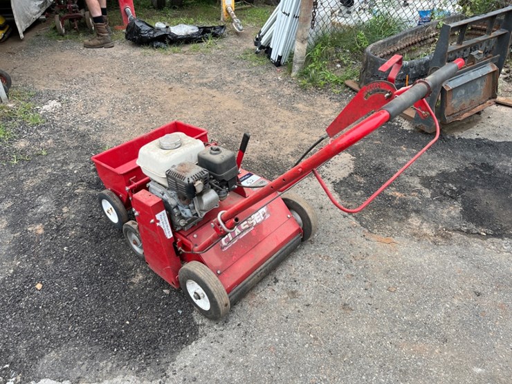classen-tr-20rh-walk-behind-turf-rake-image-3