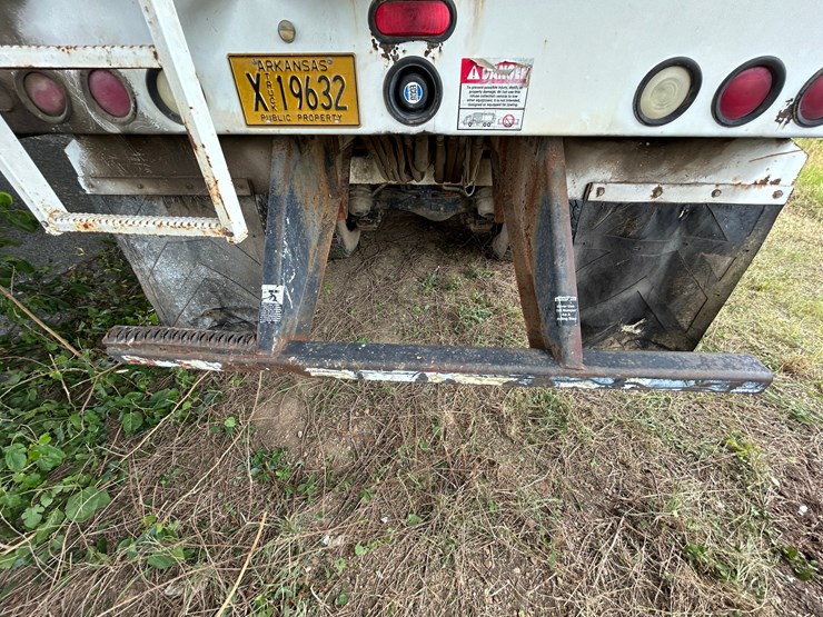 #46-•-#25939-•-inop-2003-mack-mr-t/a-daycab-garbage-truck-vin:-1m2k185c33m009372-image-8