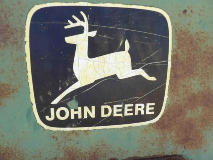 john-deere-8300-image-24
