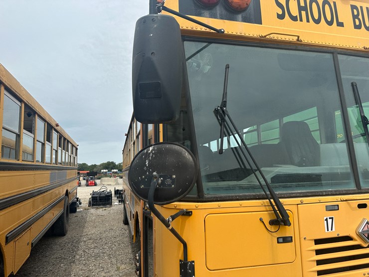 #18-•-#23871-•-2002-international-genesis-school-bus-vin:-1hvbgaan62a917777-image-31