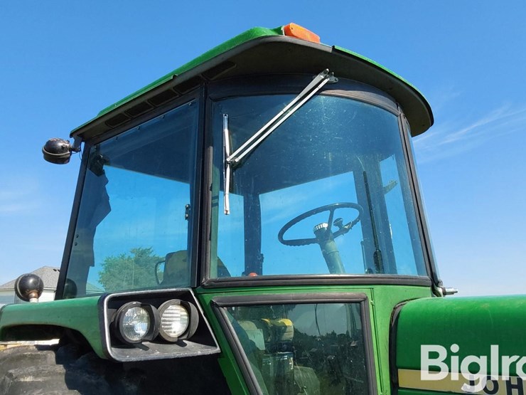 1982-john-deere-4040-image-14