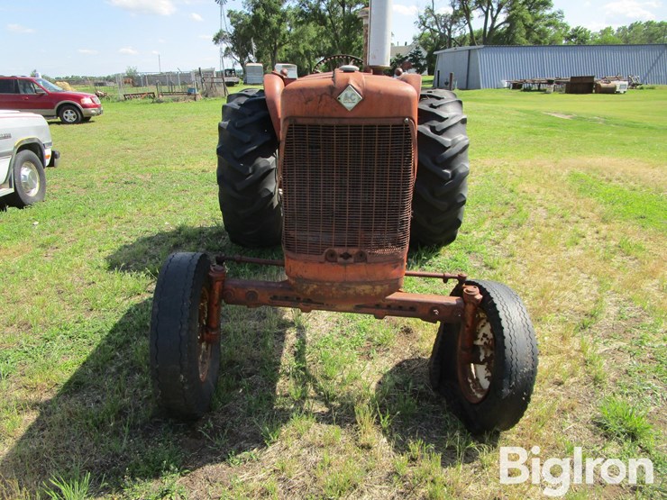 1961-allis-chalmers-d17-image-2