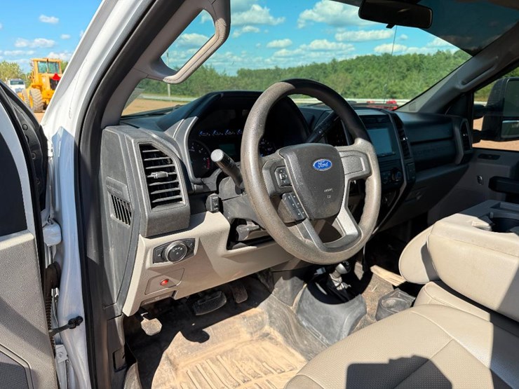 2017-ford-f250-xl-image-52