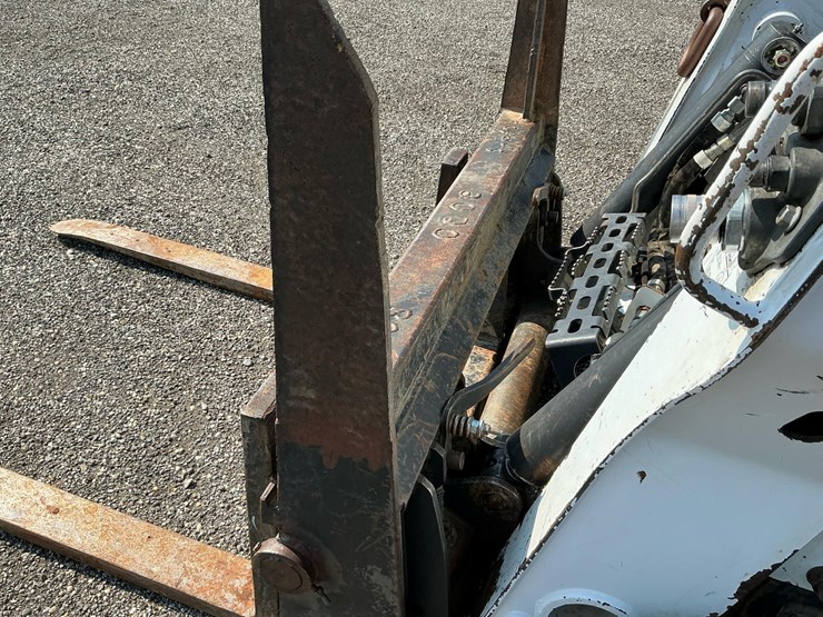 2015-bobcat-t770-image-14