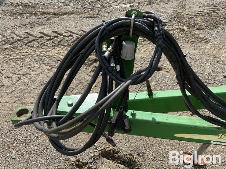 2005-john-deere-1690-ccs-image-11