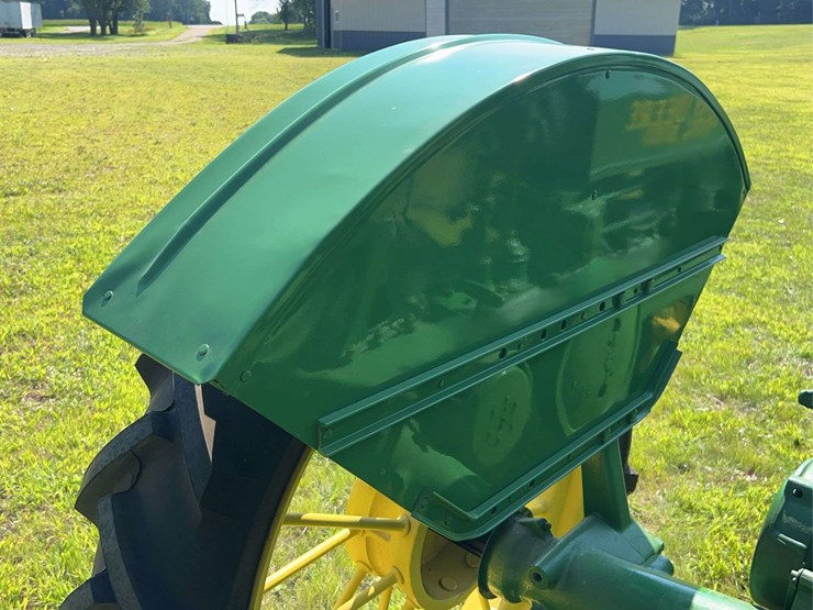 john-deere-model-b-image-52