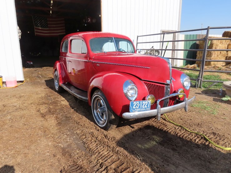 1940-ford-deluxe-2dr-sedan-image-3