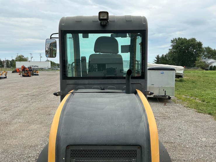 #1401-•-2019-gckm-wheel-loader*-image-26