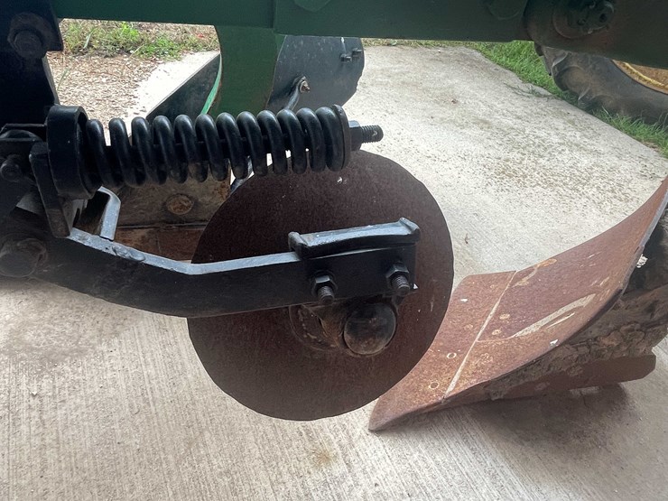 #6698-•-john-deere-4-bottom-plow-tiller-image-10