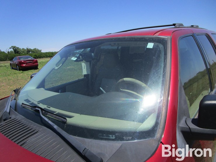 2004-ford-expedition-image-15