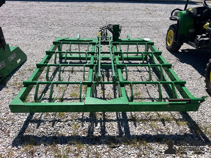 john-deere-72-image-5