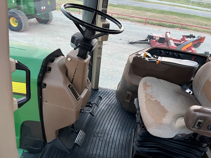 john-deere-8220-image-16