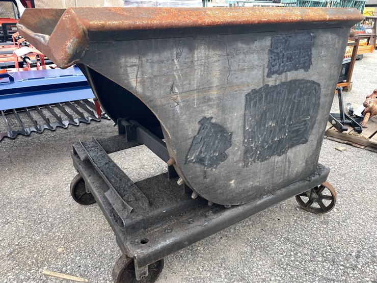 #8051-•-dump-hopper-on-wheels-(o8)-image-7