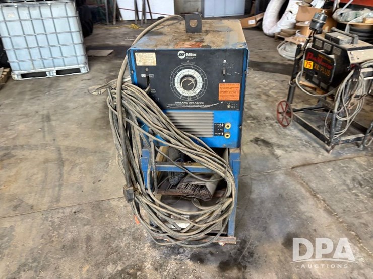 miller-welder-(gp11084)-image-2