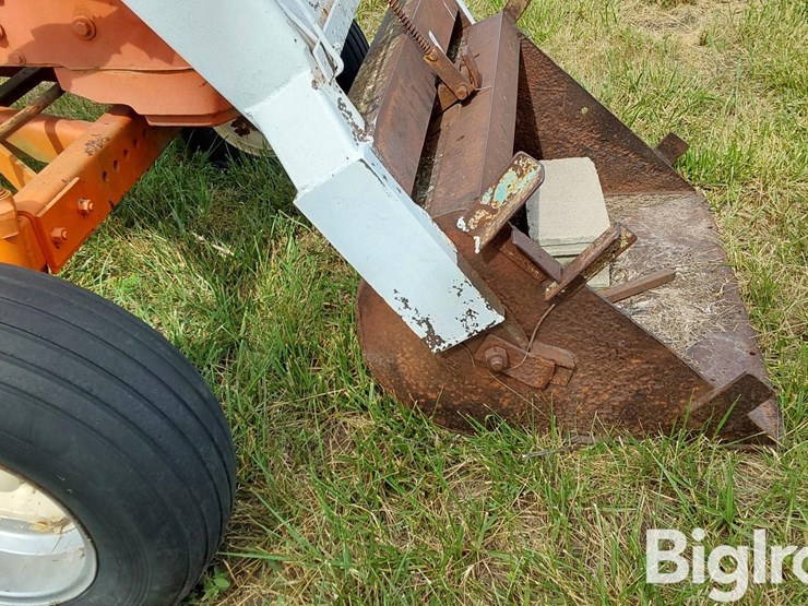 1961-allis-chalmers-d19-image-13