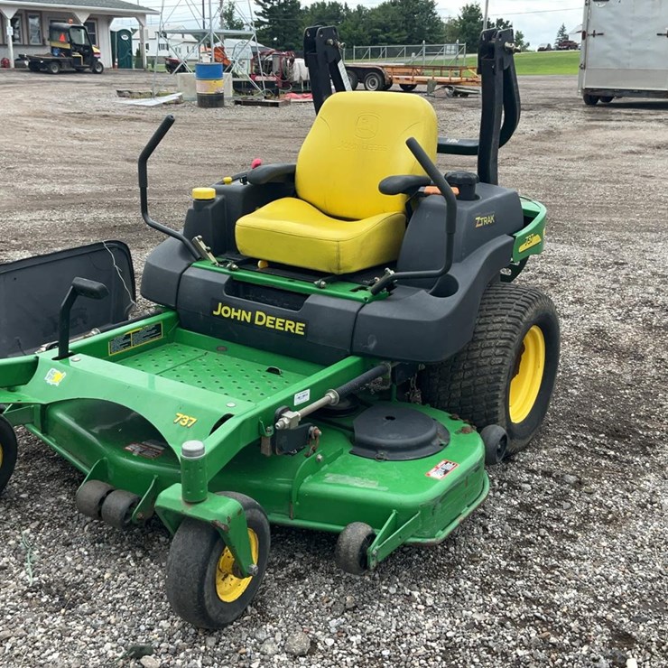 JOHN DEERE 737