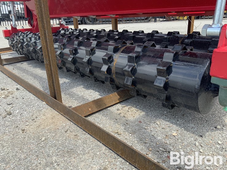 2025-agt-stsd10-3-pt/skid-steer-no-till-drill-image-11