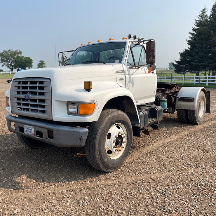 1995 FORD TRACTOR