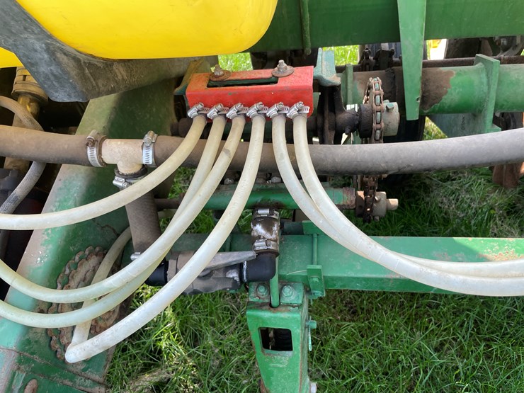 john-deere-7000-image-15
