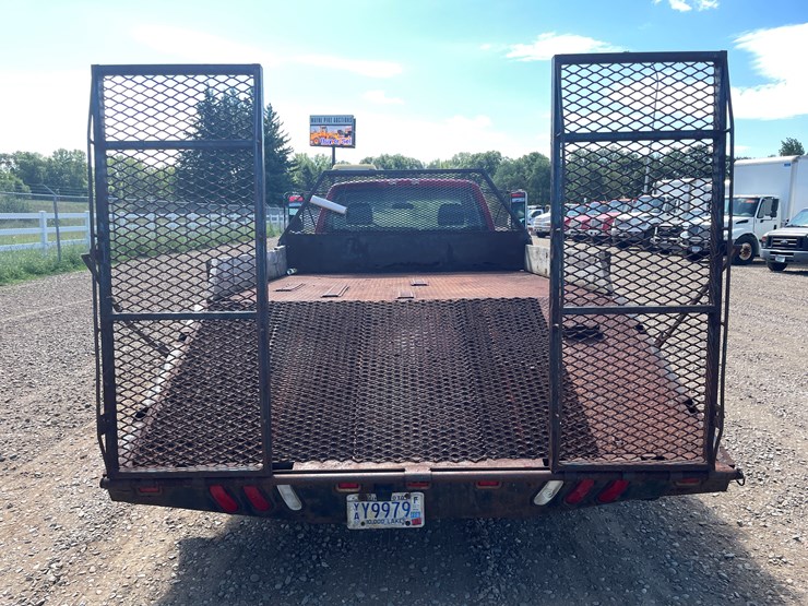 2004-chevrolet-silverado-3500-image-4