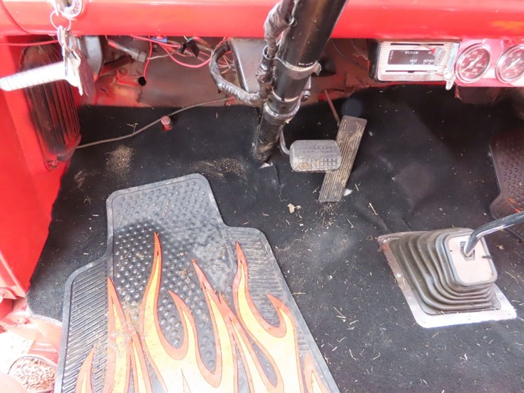 1957-ford-panel-truck-image-17