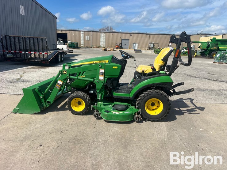 2013-john-deere-1025r-image-8