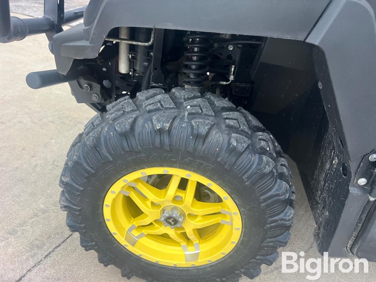 2020-john-deere-2020-image-17