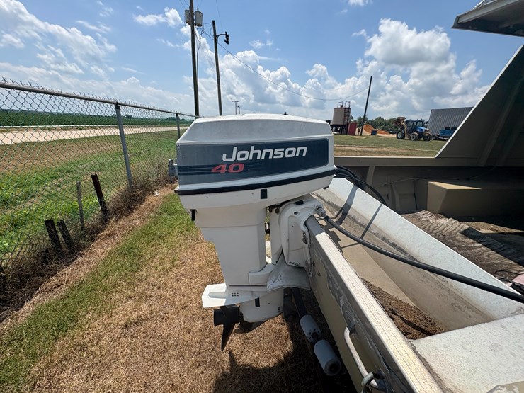 #79-•-#25996-•-search-&-rescue-boat-w/40hp-johnson-outboard-motor-&-trailer-image-20