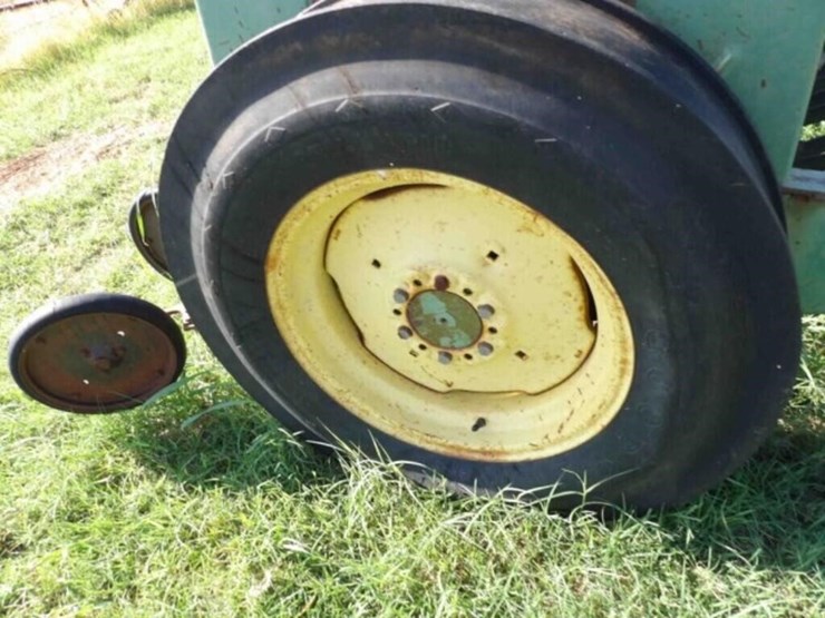john-deere-8300-image-15