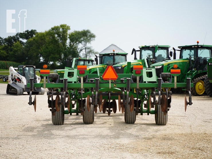 2005-john-deere-2700-image-6