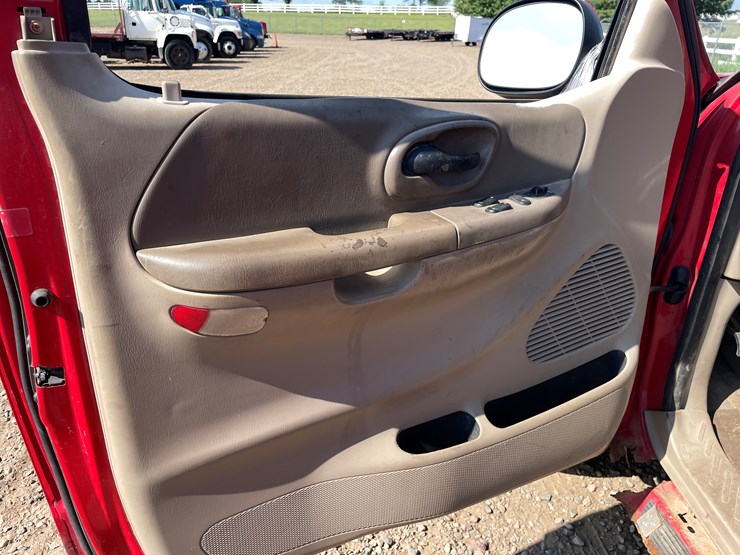 2000-ford-2000-image-17