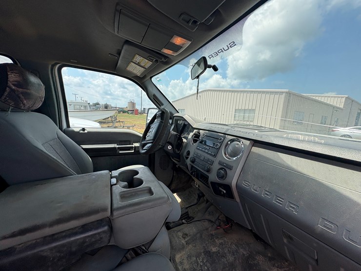 2015-ford-f250-image-32