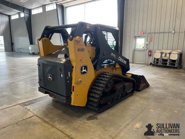 2018-deere-317g-image-5