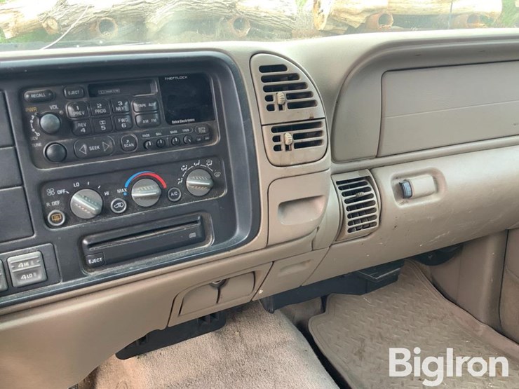 1999-chevrolet-tahoe-image-15