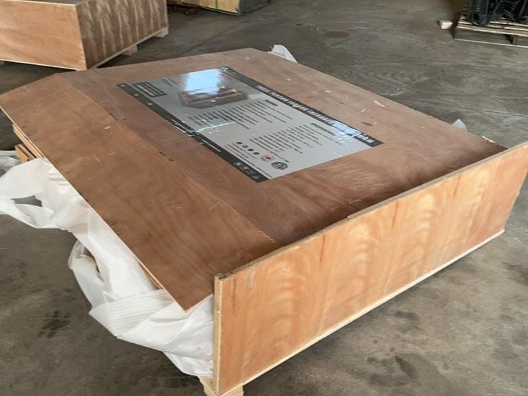 #4074-•-unused-2024-landhonor-three-person-indoor-infrared-sauna-room-image-3