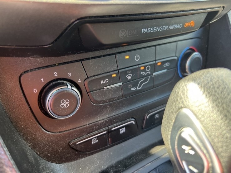 2019-ford-transit-connect-image-27