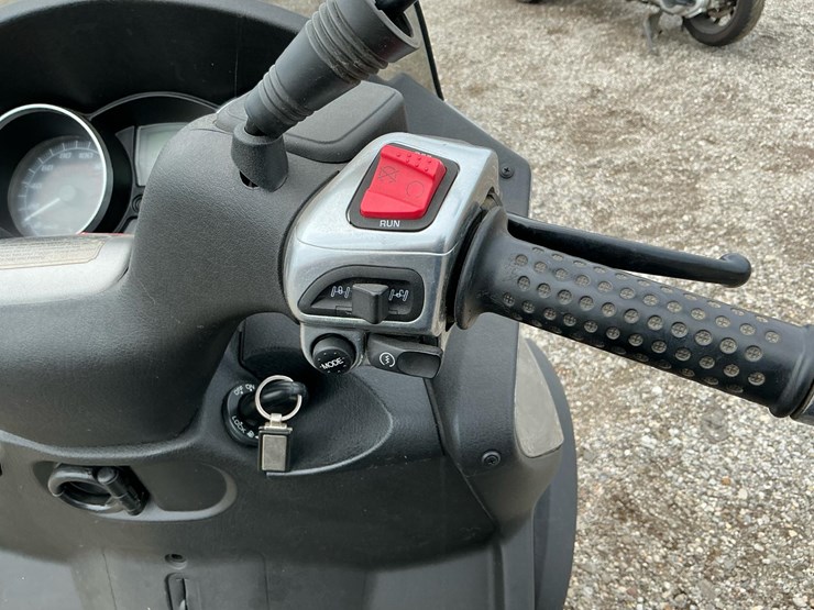 #2351-•-2009-vespa-lx-150-scooter*-image-24