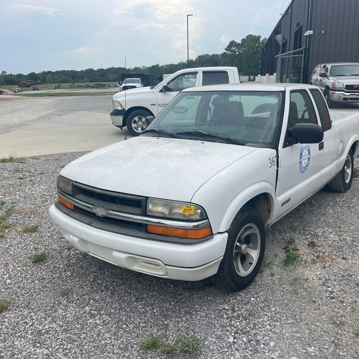 1998 CHEVROLET S10